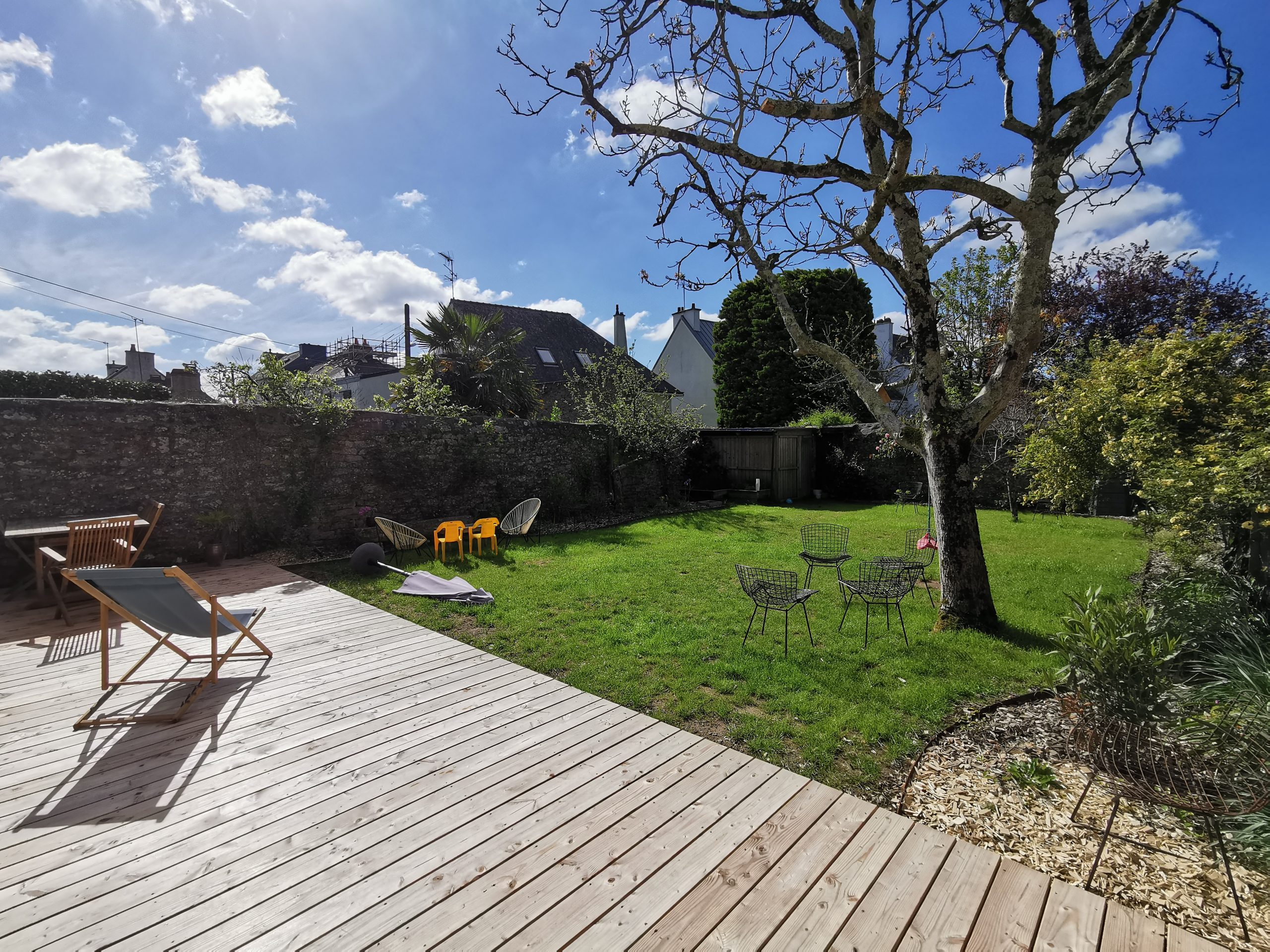 Terrasse créée et jardin replanté